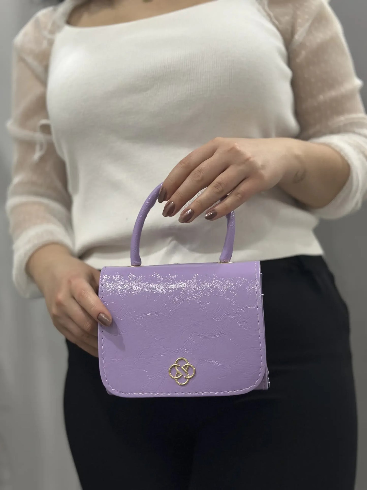 Parlak Rugan Mini Çanta - Gold Zincirli ve Saplı | Mor/Lila Rengi