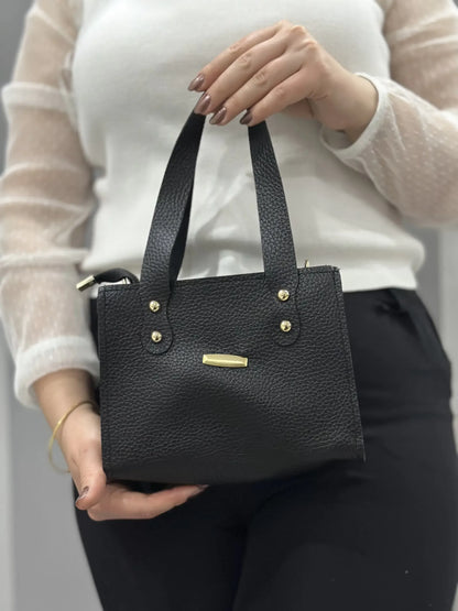 Minimalist Mini Tote El Çantası - Gold Detaylı Şıklık | Siyah Rengi