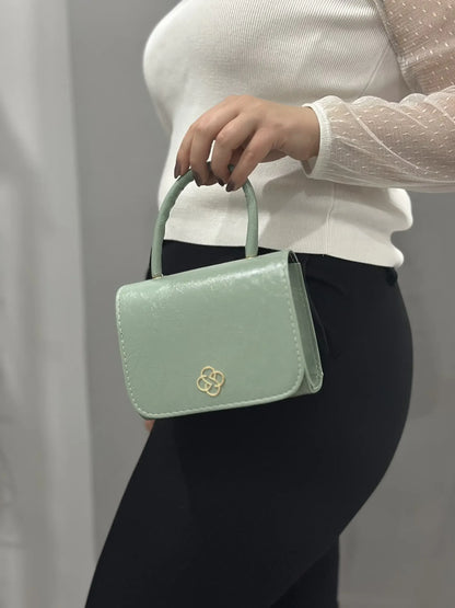 Parlak Rugan Mini Çanta - Gold Zincirli ve Saplı | Su Yeşili