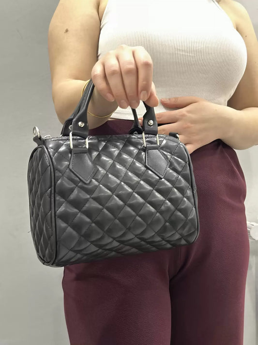 Zarif Kapitone Mini El Çantası – Şık & Günlük Kullanıma Uygun Siyah