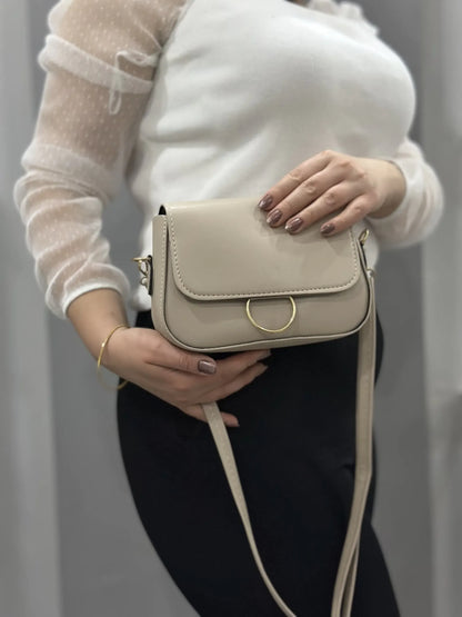 Gold Halka Detaylı Şık Çapraz Çanta - Minimal ve Zarif | Bej Rengi