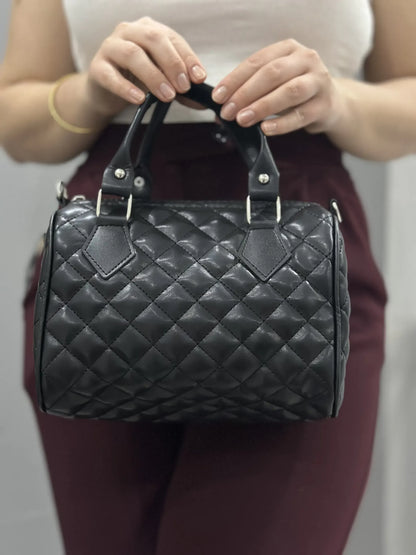 Zarif Kapitone Mini El Çantası – Şık & Günlük Kullanıma Uygun Siyah