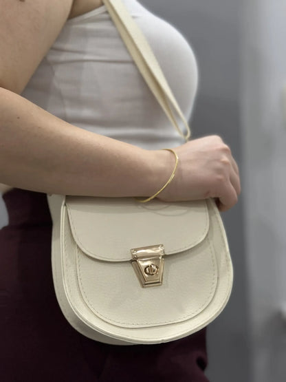 Klasik Tokalı Omuz Çantası - Elegans ve Şıklık | Bej/Krem Rengi