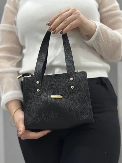 Minimalist Mini Tote El Çantası - Gold Detaylı Şıklık | Siyah Rengi