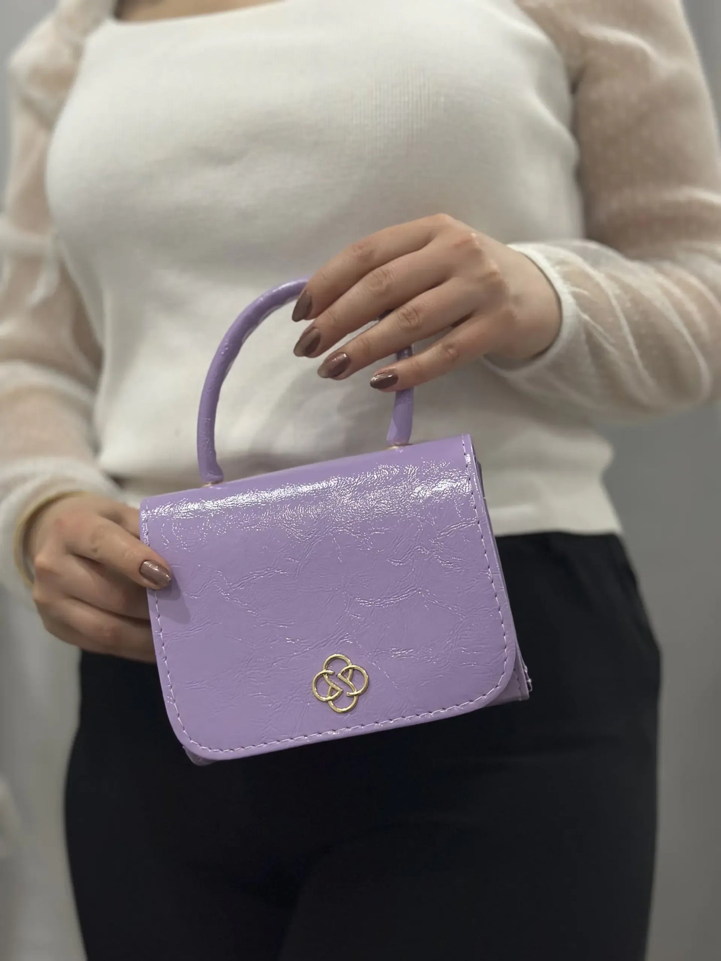 Parlak Rugan Mini Çanta - Gold Zincirli ve Saplı | Mor/Lila Rengi